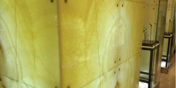 Golden Veined Honey Onyx